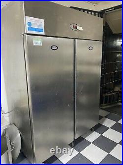 Double door commercial fridge