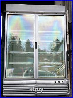 Framec Commercial Double Glass Door 1100 Litre Display Freezer- VERY GOOD