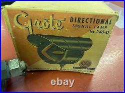 Vintage Hooded Double Sided Directional Turn Signal Arrow Light Assembly Nos